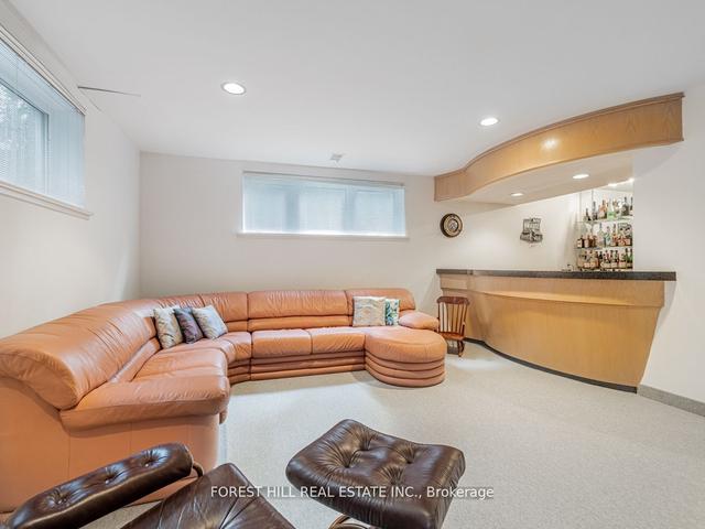 17 Harrison Rd, House detached with 4 bedrooms, 3 bathrooms and 10 parking in Toronto ON | Image 10
