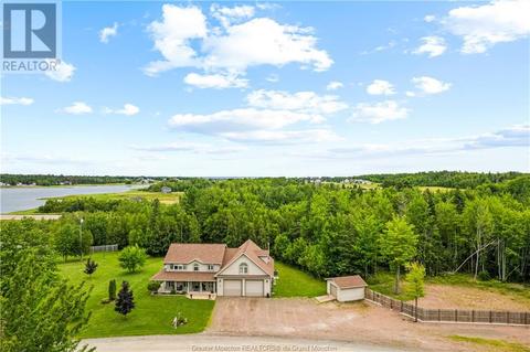 51 Du Lac Rd, House detached with 5 bedrooms, 2 bathrooms and null parking in Beaubassin East NB | Card Image