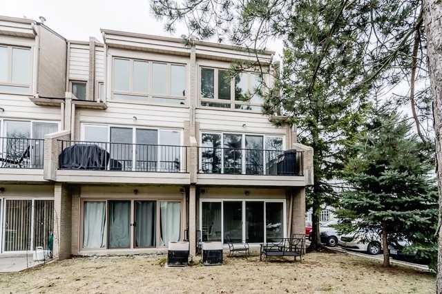 64 Cumberland Lane, Townhouse with 3 bedrooms, 2 bathrooms and 1 parking in Ajax ON | Image 20