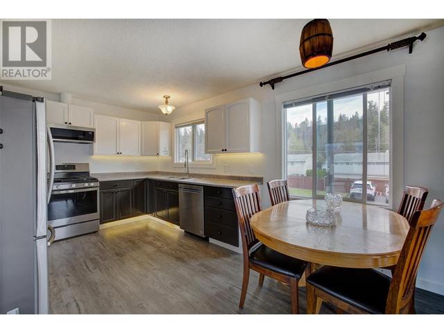 2653 Springfield Road, House detached with 4 bedrooms, 3 bathrooms and 5 parking in Kelowna BC | Image 8