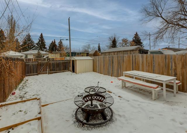 8034 24 Street Se, Home with 3 bedrooms, 1 bathrooms and 2 parking in Calgary AB | Image 19