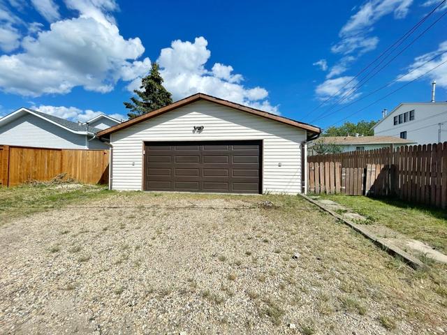 5120 49 Street, House detached with 4 bedrooms, 2 bathrooms and 2 parking in Valleyview AB | Image 29