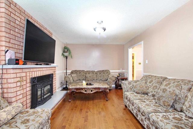 84 Sungold Crt, House detached with 4 bedrooms, 5 bathrooms and 8 parking in Vaughan ON | Image 18
