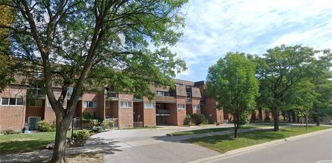 374 - 1395 Williamsport Drive, House attached with 3 bedrooms, 1 bathrooms and 1 parking in Mississauga ON | Card Image