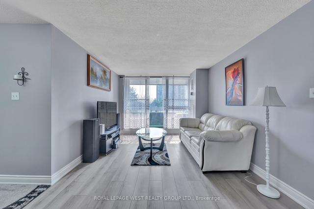 305 - 25 Kensington Rd, Condo with 1 bedrooms, 1 bathrooms and 1 parking in Brampton ON | Image 11