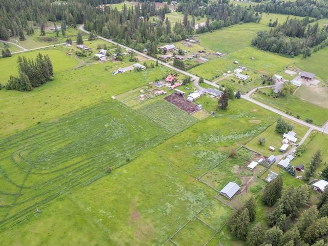4512 48th Street, House detached with 2 bedrooms, 1 bathrooms and 6 parking in Central Kootenay B BC | Image 8