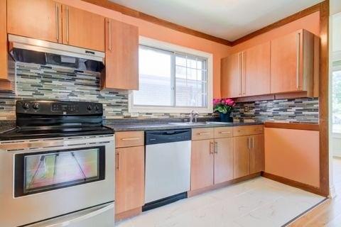 68 Marcella St, House detached with 3 bedrooms, 2 bathrooms and 4 parking in Toronto ON | Image 6