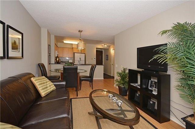 1607 - 388 Bloor St E, Condo with 1 bedrooms, 1 bathrooms and 1 parking in Toronto ON | Image 5