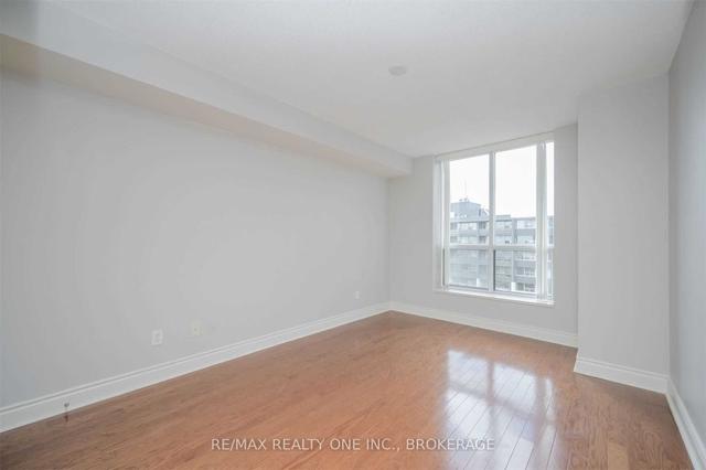 1001 - 442 Maple Ave, Condo with 2 bedrooms, 2 bathrooms and 1 parking in Burlington ON | Image 11