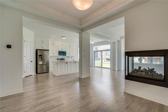 1466 Everest Crescent, House detached with 4 bedrooms, 2 bathrooms and 1 parking in Oakville ON | Image 10