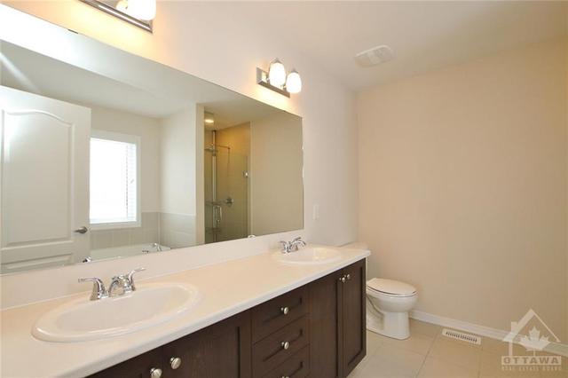 569 Radiant Private, Townhouse with 4 bedrooms, 3 bathrooms and 2 parking in Ottawa ON | Image 19
