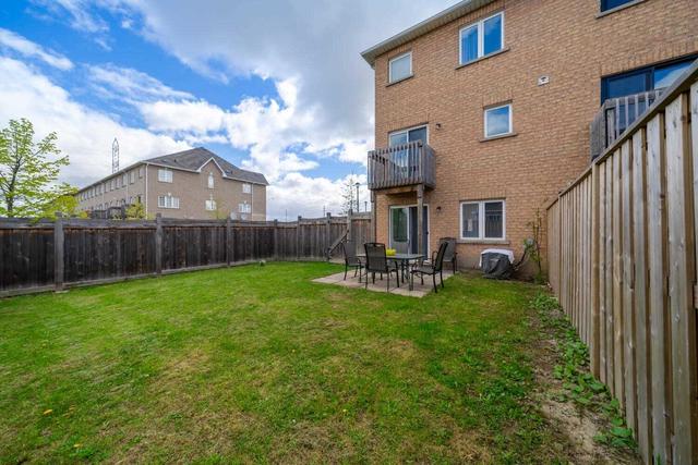 715 Candlestick Circ, House attached with 4 bedrooms, 4 bathrooms and 2 parking in Mississauga ON | Image 19