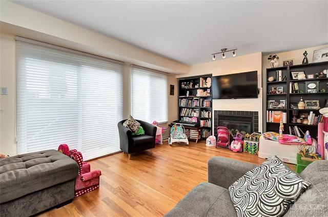 13 Maxton Private, Townhouse with 2 bedrooms, 2 bathrooms and 2 parking in Ottawa ON | Image 6