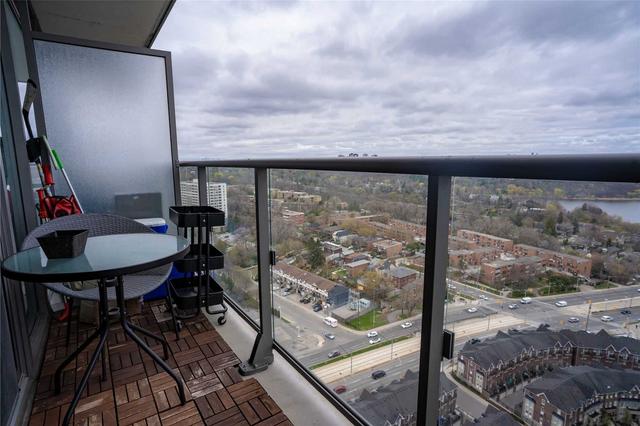 2412 - 105 The Queensway Ave, Condo with 1 bedrooms, 1 bathrooms and 0 parking in Toronto ON | Image 11