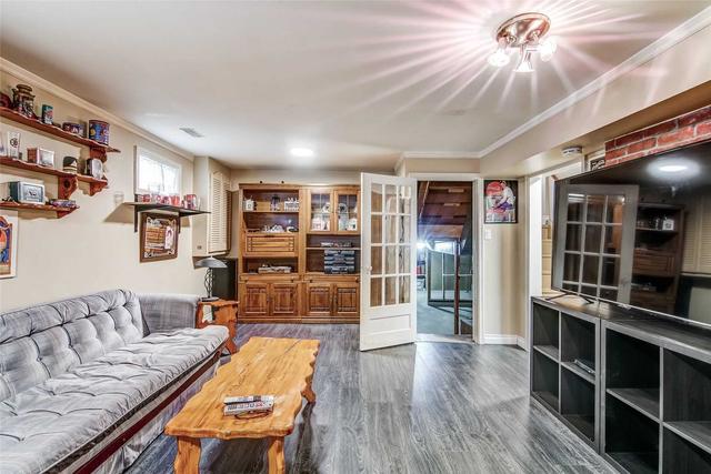 45 Springdale Cres, House detached with 2 bedrooms, 2 bathrooms and 3 parking in Oshawa ON | Image 15