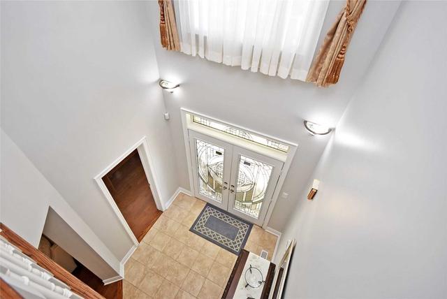 6 Tristan Crt, House detached with 4 bedrooms, 5 bathrooms and 6 parking in Brampton ON | Image 22