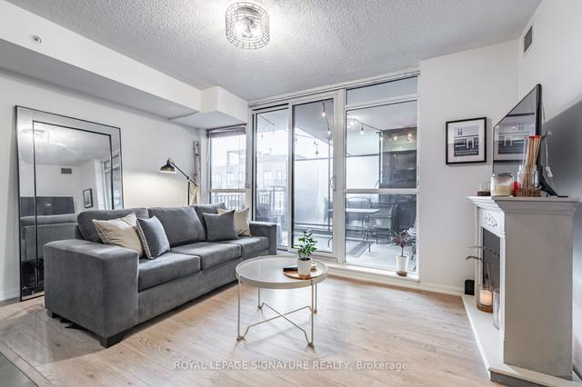 724 - 830 Lawrence Ave W, Condo with 1 bedrooms, 1 bathrooms and 1 parking in Toronto ON | Image 1