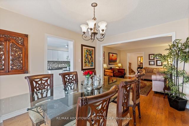 5935 Leeside Cres, House detached with 4 bedrooms, 4 bathrooms and 4 parking in Mississauga ON | Image 39