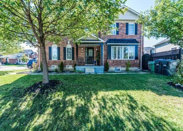 4 Frontenac Cres, House semidetached with 3 bedrooms, 4 bathrooms and 2 parking in Brampton ON | Image 2
