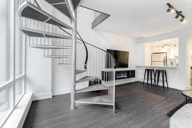 202 - 25 Maitland St, Condo with 1 bedrooms, 2 bathrooms and 0 parking in Toronto ON | Image 9