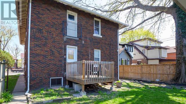 957-959 Victoria Ave, House detached with 4 bedrooms, 2 bathrooms and 4 parking in Windsor ON | Image 27