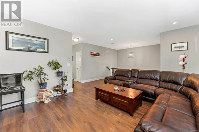 1207 Dreamcatcher Pl, House detached with 4 bedrooms, 3 bathrooms and 2 parking in Langford BC | Image 6