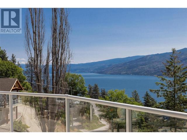 5868 Macgregor Road, House detached with 4 bedrooms, 2 bathrooms and 6 parking in Peachland BC | Image 6