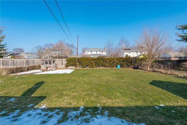 355 Linwell Road, House detached with 3 bedrooms, 2 bathrooms and 4 parking in St. Catharines ON | Image 21