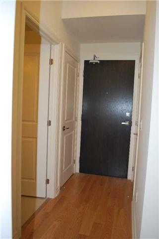 425 - 23 Glebe Rd W, Condo with 2 bedrooms, 2 bathrooms and null parking in Toronto ON | Image 7