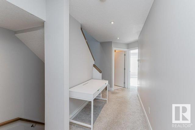 11424 71 Av Nw, House semidetached with 4 bedrooms, 3 bathrooms and null parking in Edmonton AB | Image 25