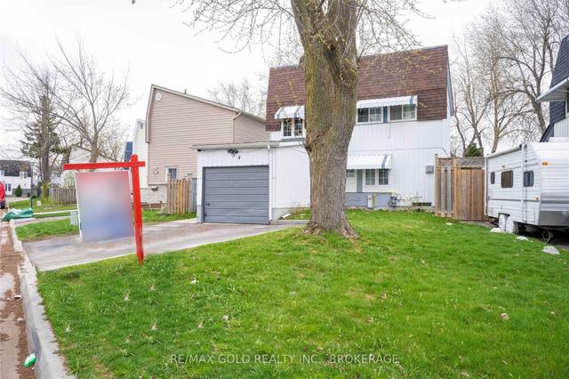 54 Gladstone Sq, House detached with 3 bedrooms, 2 bathrooms and 3 parking in Brampton ON | Image 6