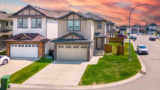 68 Skyview Shores Road Ne, House detached with 3 bedrooms, 3 bathrooms and 4 parking in Calgary AB | Image 3
