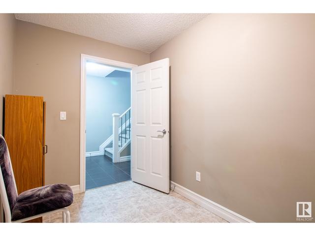 99 - 2003 Rabbit Hill Rd Nw, House attached with 3 bedrooms, 2 bathrooms and null parking in Edmonton AB | Image 4