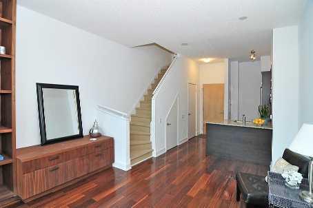 th6 - 1048 Broadview Ave, Condo with 1 bedrooms, 2 bathrooms and 1 parking in Toronto ON | Image 3