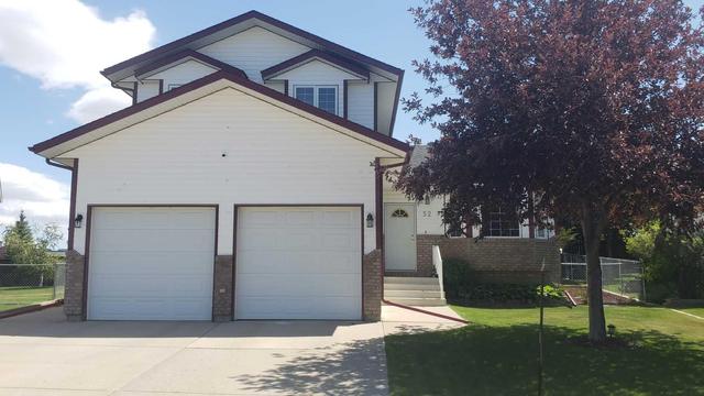 52 Storrs Crescent Se, House detached with 4 bedrooms, 3 bathrooms and 2 parking in Medicine Hat AB | Image 3
