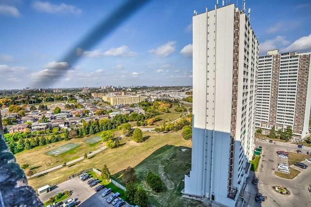 1802 - 3390 Weston Rd, Condo with 2 bedrooms, 1 bathrooms and 1 parking in Toronto ON | Image 14