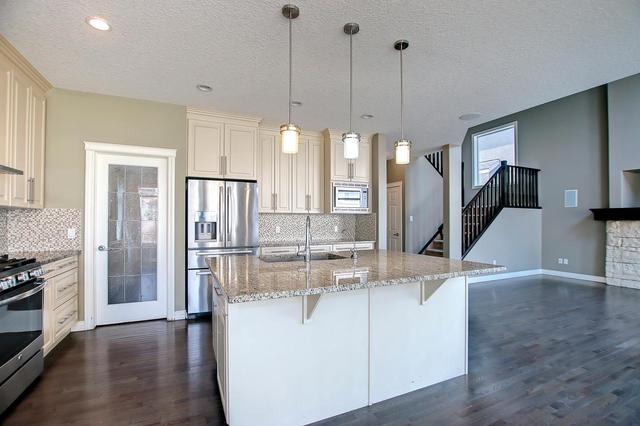 64 Elmont Rise Sw, House detached with 4 bedrooms, 3 bathrooms and 4 parking in Calgary AB | Image 24