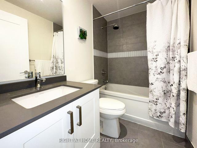 301 - 99 John St, Condo with 3 bedrooms, 2 bathrooms and 1 parking in Toronto ON | Image 8