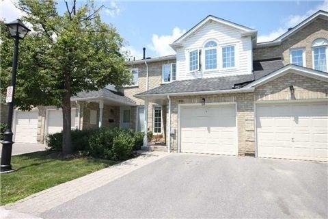 102 Heathcliffe Sq, Townhouse with 3 bedrooms, 4 bathrooms and 1 parking in Brampton ON | Image 1