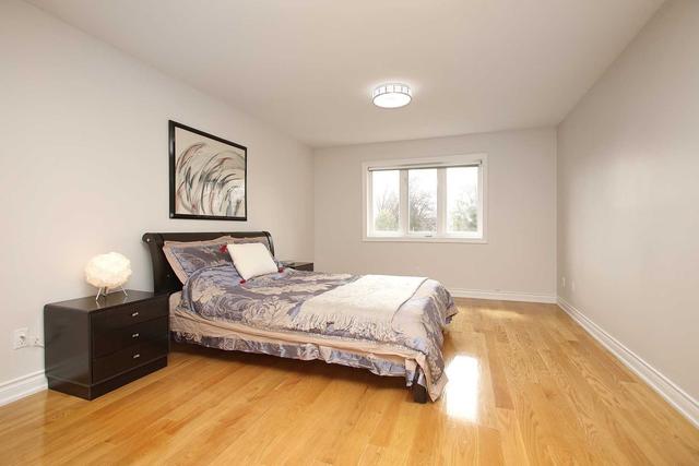 toronto - 17 Partridge Lane, House detached with 4 bedrooms, 5 bathrooms and 11 parking in Toronto ON | Image 14