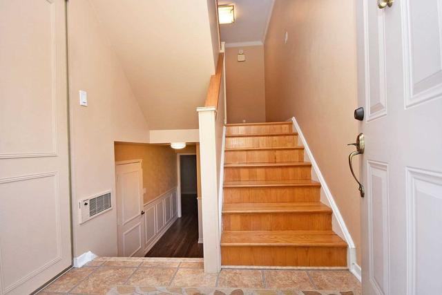 38 - 6780 Formentera Ave, Townhouse with 3 bedrooms, 2 bathrooms and 2 parking in Mississauga ON | Image 12