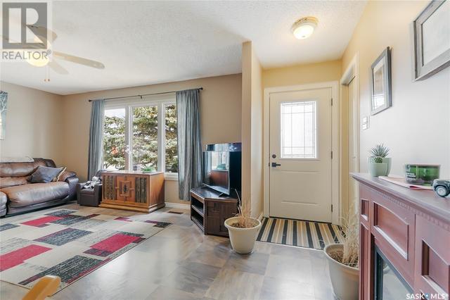 116 Bates Street, House detached with 2 bedrooms, 1 bathrooms and null parking in Earl Grey SK | Image 2