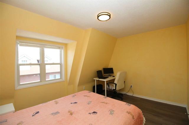 12 - 901 Kennedy Rd, Townhouse with 2 bedrooms, 2 bathrooms and 1 parking in Toronto ON | Image 9
