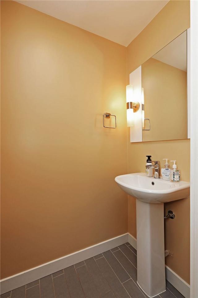 th05 - 25 Singer Crt, Townhouse with 3 bedrooms, 3 bathrooms and 1 parking in Toronto ON | Image 2