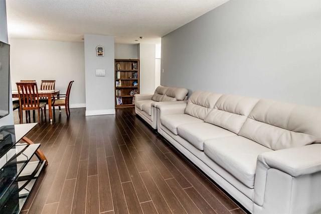 307 - 15 Kensington Rd, Condo with 2 bedrooms, 1 bathrooms and 1 parking in Brampton ON | Image 13