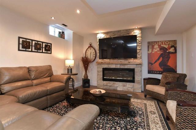 18 Antrim Crt, House detached with 3 bedrooms, 3 bathrooms and 6 parking in Caledon ON | Image 10