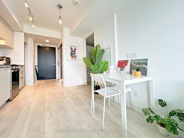 1806 - 501 Yonge St, Condo with 0 bedrooms, 1 bathrooms and 0 parking in Toronto ON | Image 12