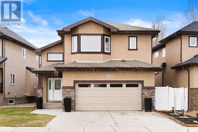 8704 Kestral Drive, House detached with 5 bedrooms, 3 bathrooms and null parking in Regina SK | Image 2