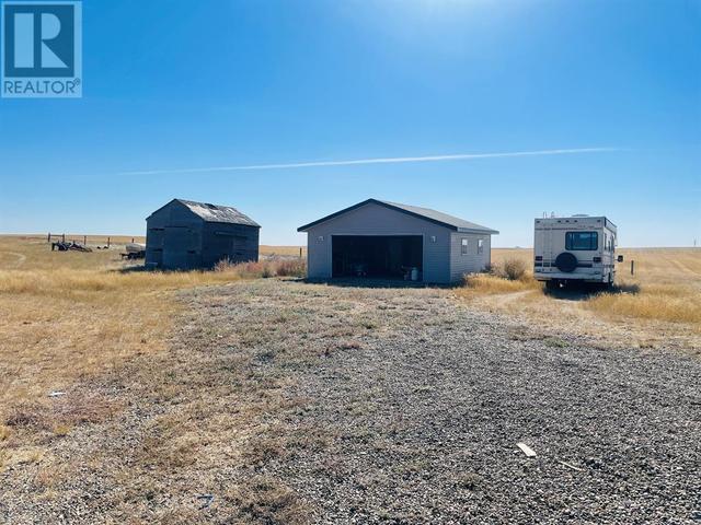 163045 Rr 205, House detached with 2 bedrooms, 1 bathrooms and null parking in Vulcan County AB | Card Image