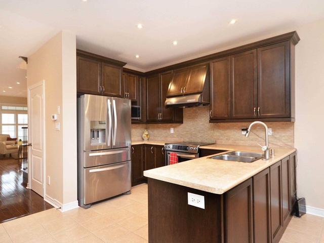 19 Sleightholme Cres, House semidetached with 3 bedrooms, 3 bathrooms and 2 parking in Brampton ON | Image 18